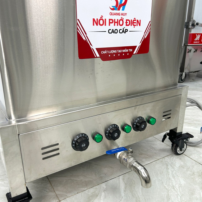 Chất liệu inox bền đẹp, dễ vệ sinh sau quá trình sử dụng