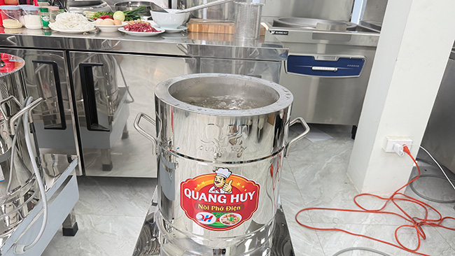 Vai trò nồi nấu phở điện 70L