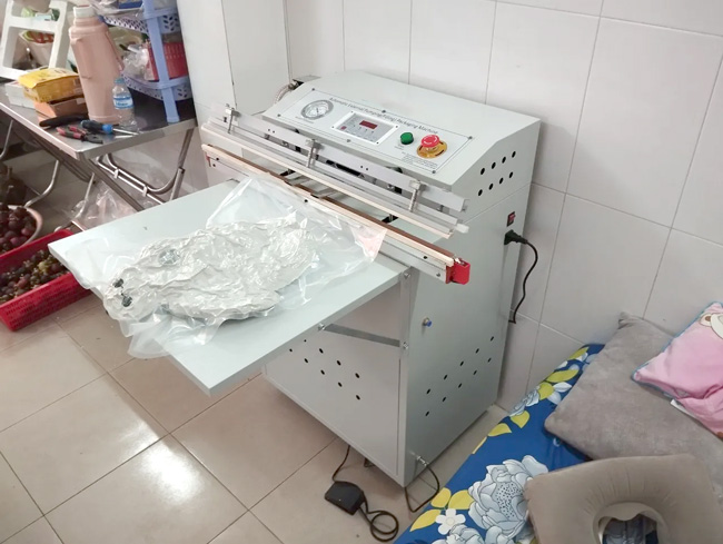 Máy hút chân không vòi ngoài