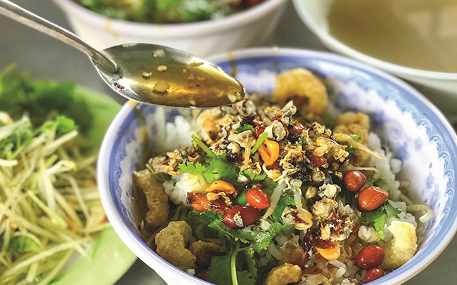 Chuẩn bị rau ăn kèm