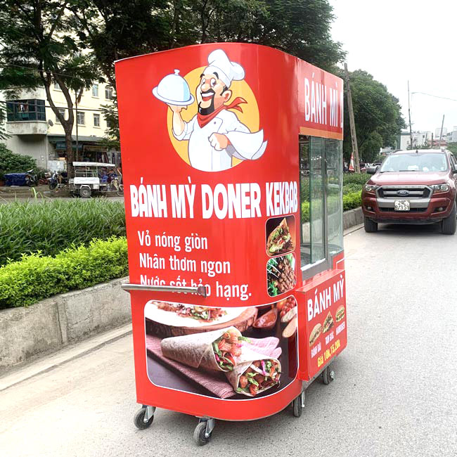 Khoang Kính Cong Và Khu Vực Trưng Bày Thực Phẩm