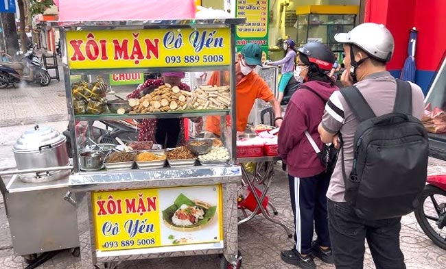 Bán xôi vỉa hè