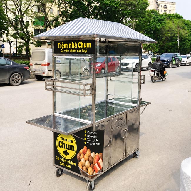 Biển hiệu Tiệm nhà Chum đặt ở vị trí dễ quan sát