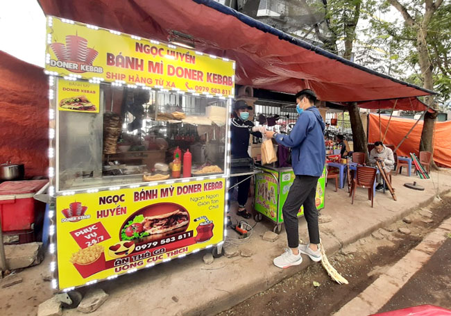 Chọn địa điểm bán phù hợp với lượng khách