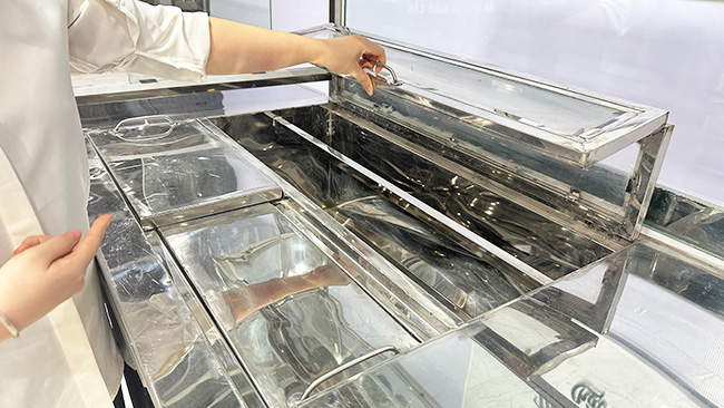 Hạn chế để nước, nguyên liệu hoặc đồ ngọt bám lâu trên bề mặt
