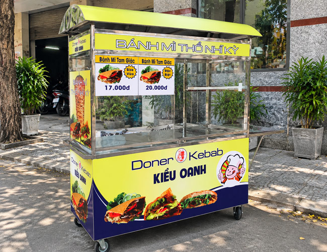 Khu vực chế biến rộng rãi, dễ dàng thao tác