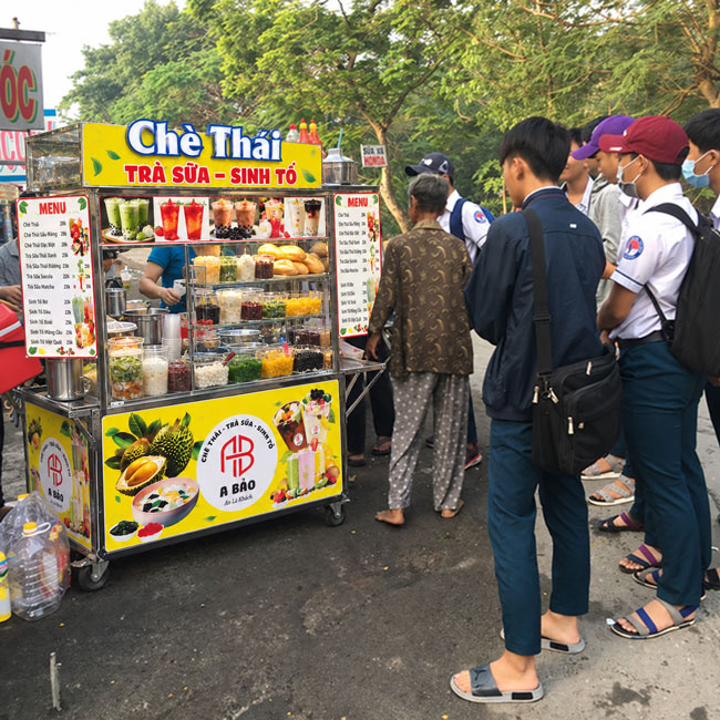 Mô hình quầy chè kết hợp đồ ăn vặt và đồ uống