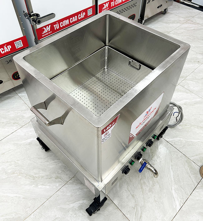 Nồi vuông nấu phở điện 100L được sử dụng trong nhiều mô hình