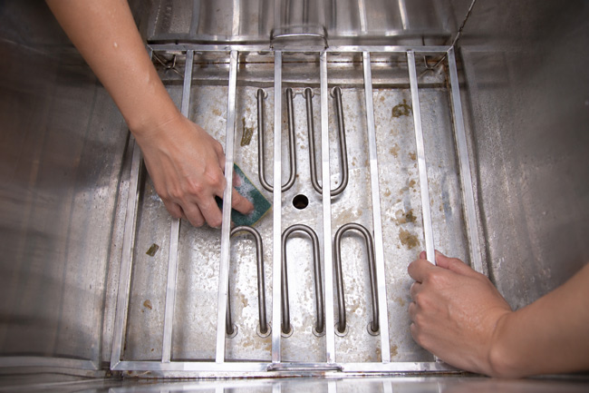 Nước Luộc Bánh Để Lại Nhiều Cặn Tinh Bột và Nhựa Bánh