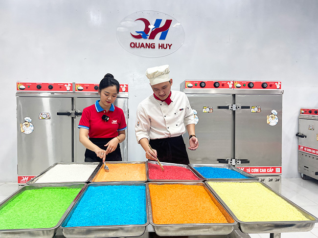 Sơ chế gạo trước khi nấu