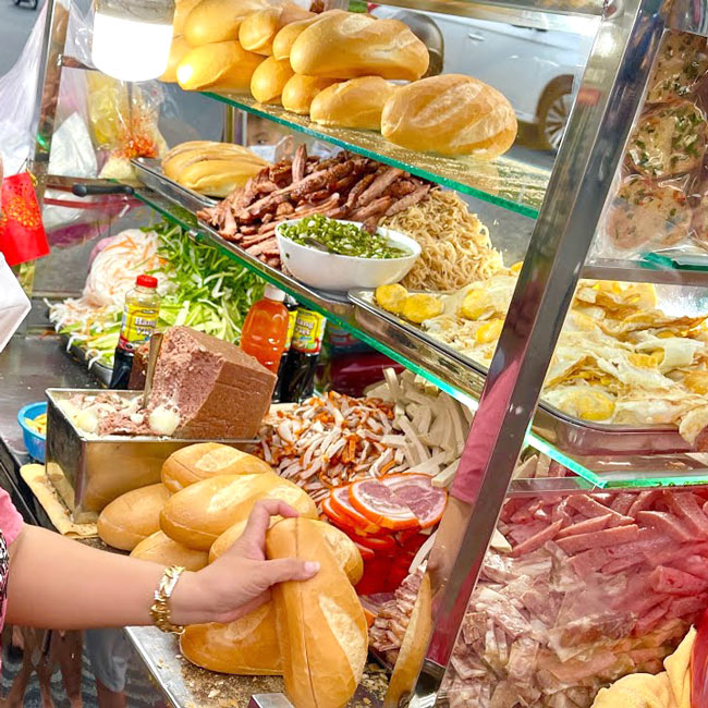 Thiết kế quầy chế biến khoa học, hỗ trợ thao tác nhanh chóng