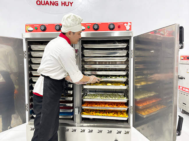 Tủ cơm công nghiệp Quang Huy được nhiều người lựa chọn