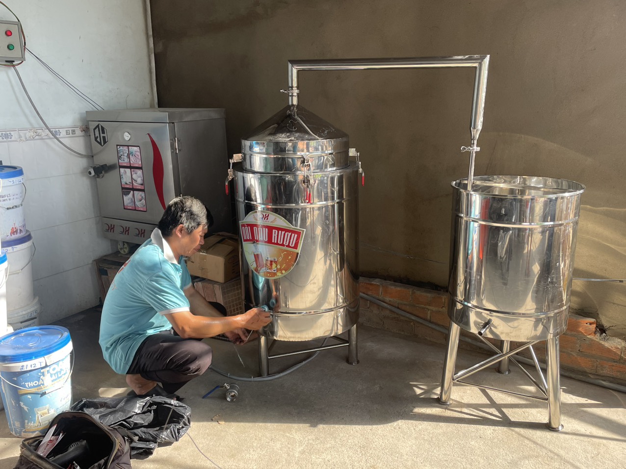 Bàn giao nồi nấu rượu điện 80k
