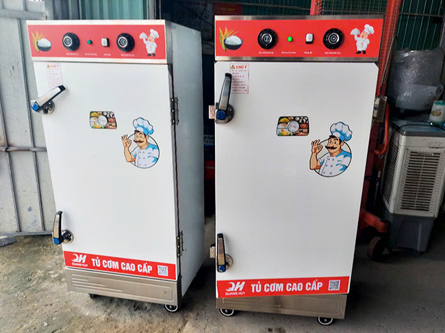 Bàn giao tủ cơm công nghiệp cho khách