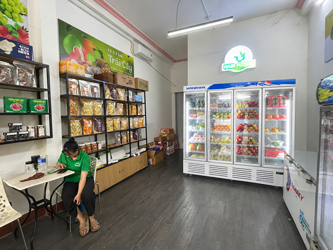 Cách sử dụng tủ mát 4 cánh hiệu quả và tiết kiệm điện