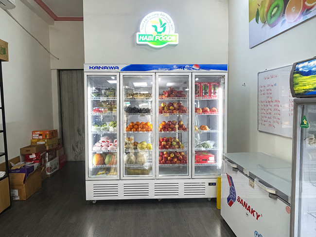 Kinh nghiệm chọn mua tủ mát 4 cánh đúng nhu cầu