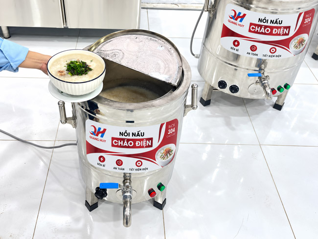 Nồi nấu cháo điện Quang Huy
