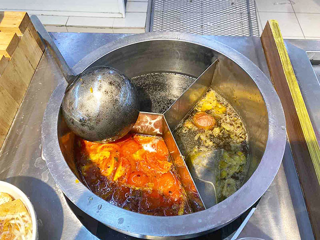 Nồi nấu hủ tiếu 3 ngăn chuẩn bị nhiều loại nước dùng
