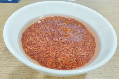 Vo và ngâm gạo lứt đúng cách